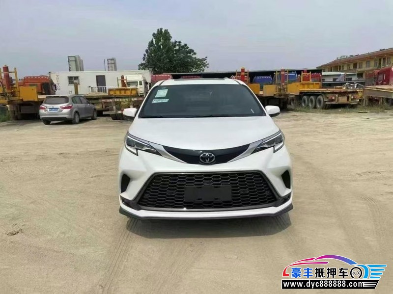 25年丰田格瑞维亚轿车抵押车出售