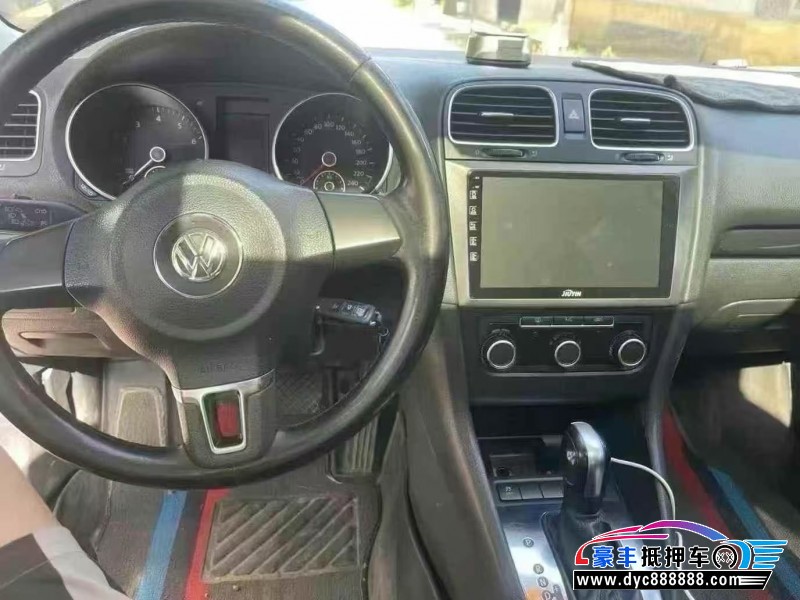 14年大众高尔夫轿车抵押车出售