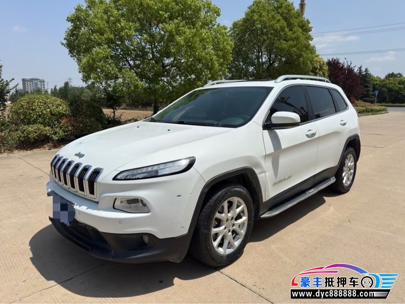 18年Jeep自由光SUV抵押车出售