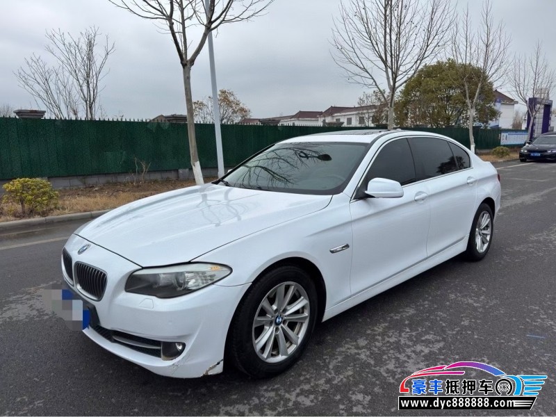 11年宝马1系轿车抵押车出售