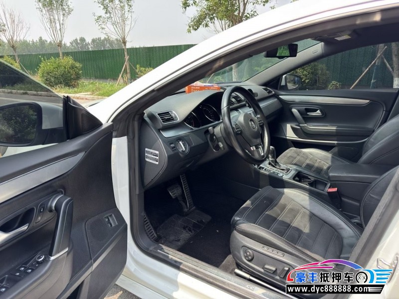 16年大众CC轿车抵押车出售