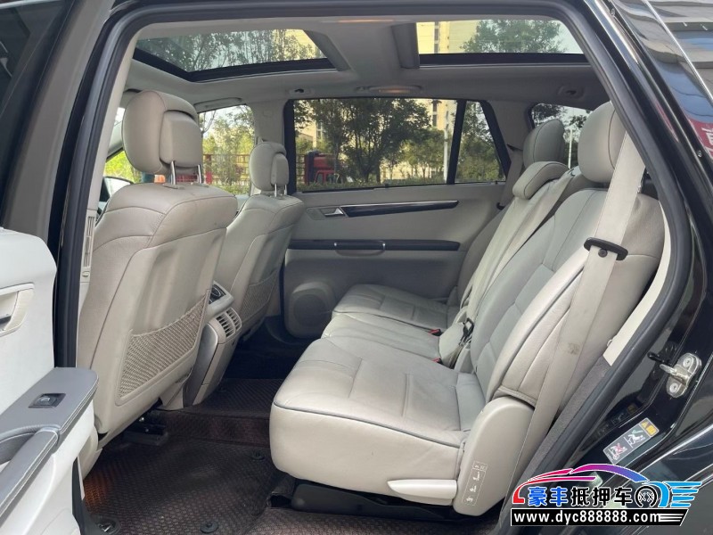 17年奔驰R轿车抵押车出售