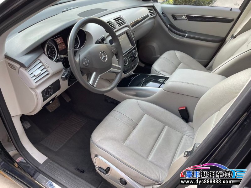 17年奔驰R轿车抵押车出售