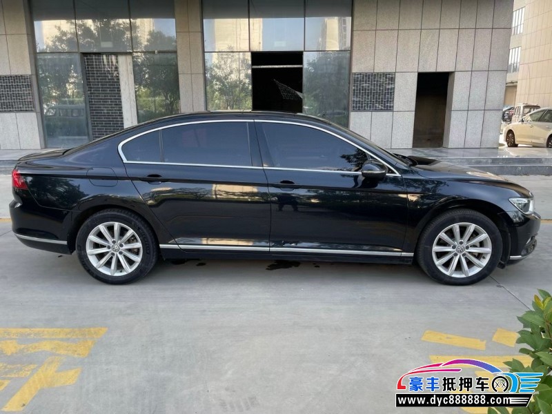 18年大众迈腾轿车抵押车出售