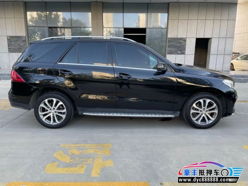 16年奔驰GLE轿车抵押车出售