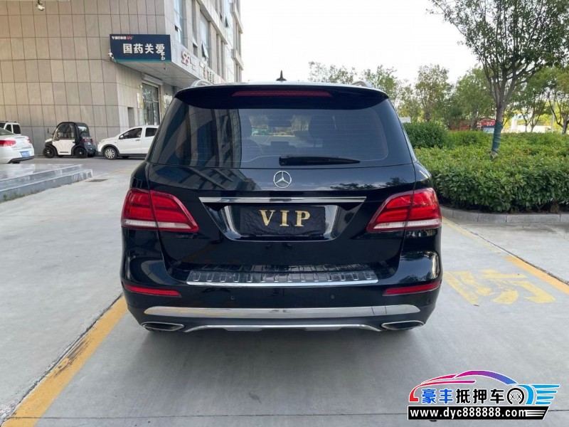 16年奔驰GLE轿车抵押车出售