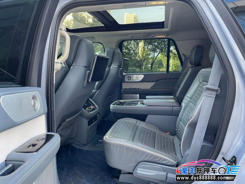 22年林肯领航员轿车抵押车出售