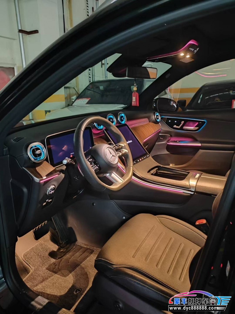 24年奔驰GLC轿车抵押车出售