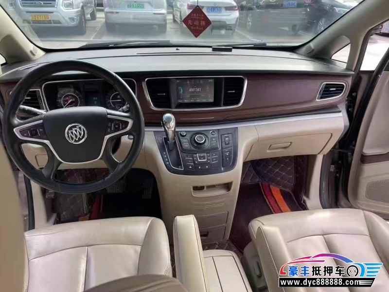 17年别克GL8轿车抵押车出售