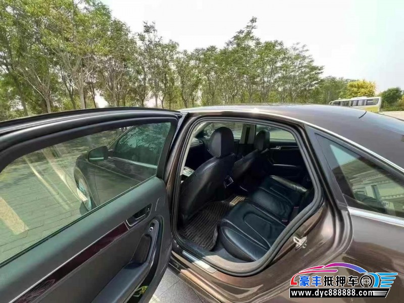 14年奥迪A4L轿车抵押车出售