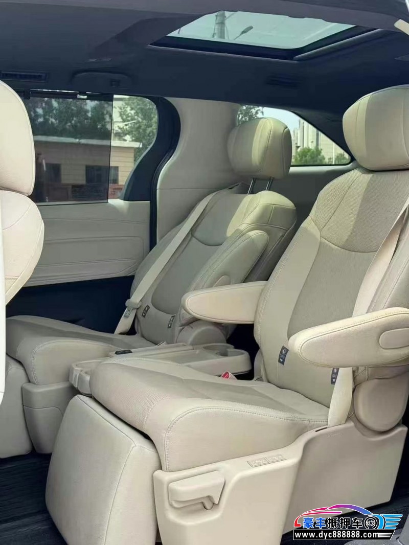 23年丰田格瑞维亚轿车抵押车出售