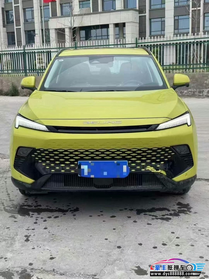 23年北汽制造魔方轿车抵押车出售