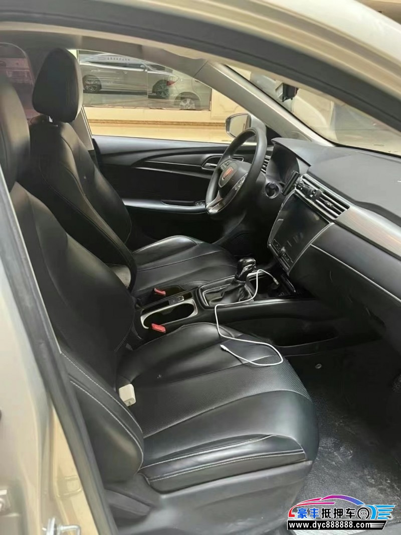 19年荣威i5轿车抵押车出售