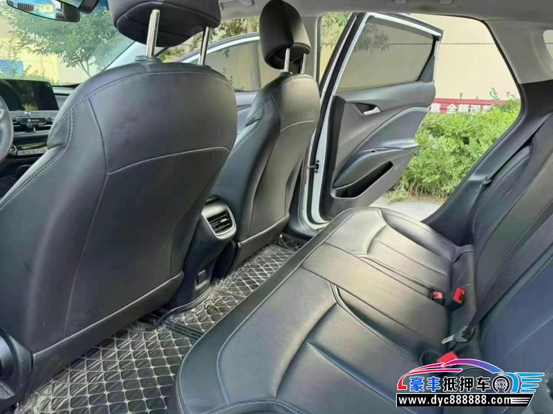 23年别克微蓝轿车抵押车出售