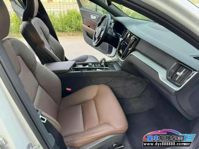 23年沃尔沃S60L轿车抵押车出售