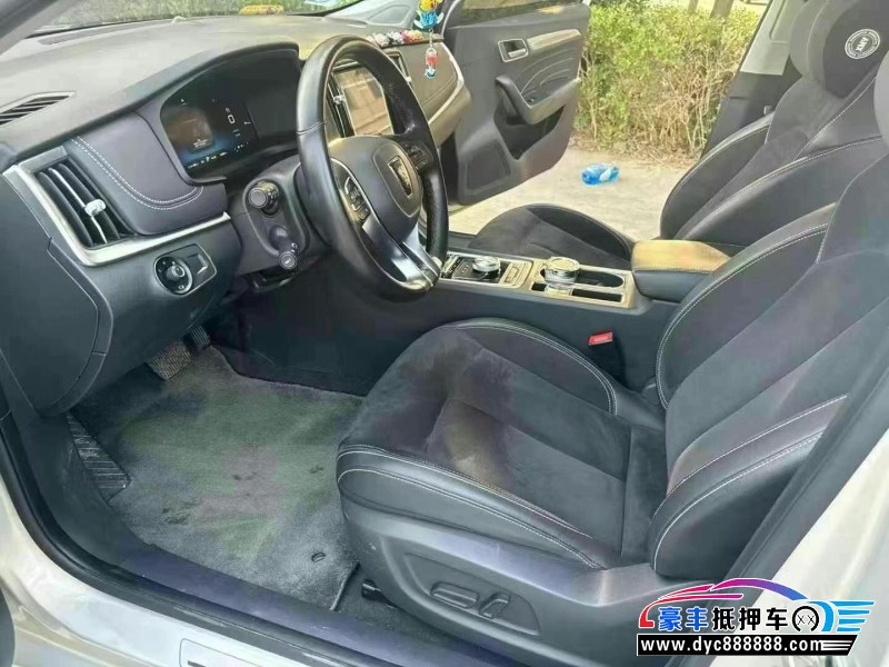 17年荣威ei6轿车抵押车出售