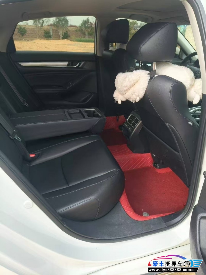 22年本田雅阁轿车抵押车出售