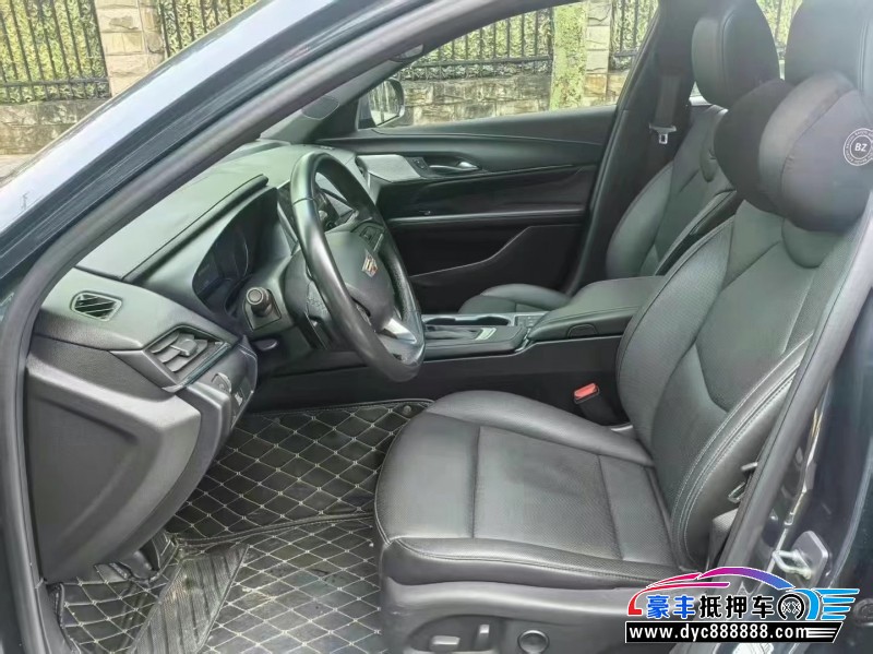 21年凯迪拉克CT4轿车抵押车出售