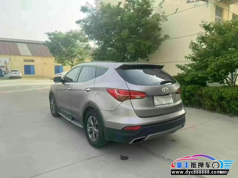 13年现代新胜达轿车抵押车出售