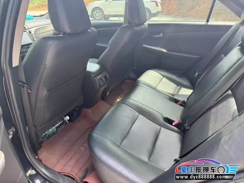 15年丰田凯美瑞轿车抵押车出售