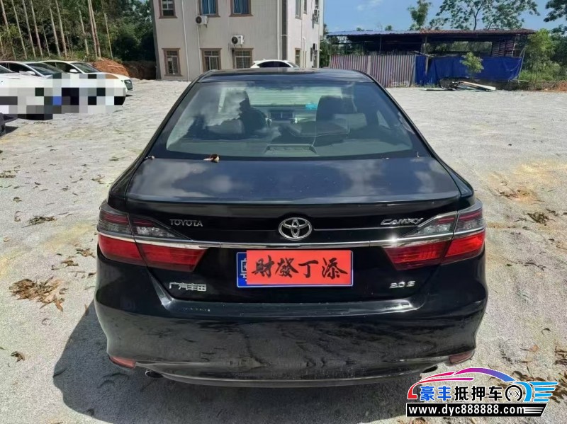 15年丰田凯美瑞轿车抵押车出售