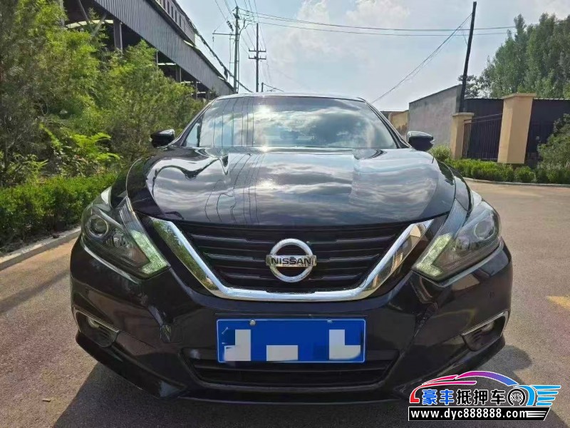 18年日产天籁轿车抵押车出售