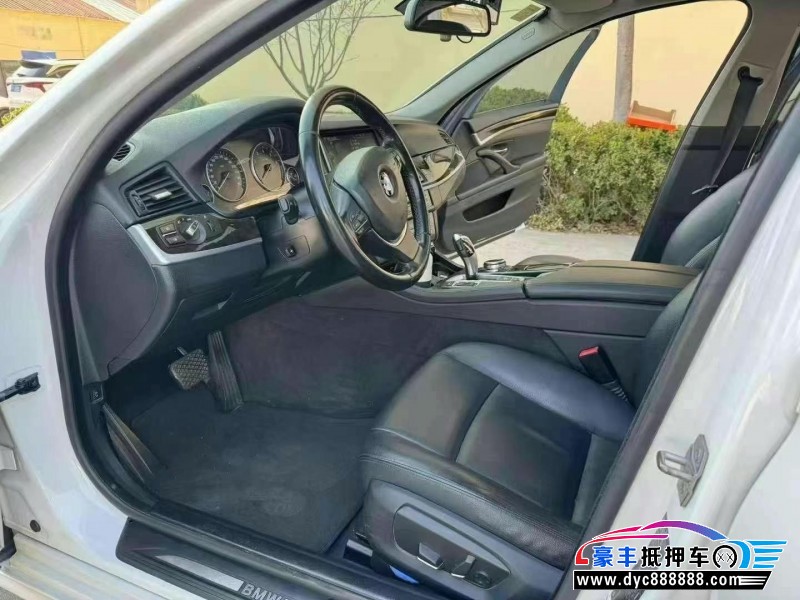 15年宝马5系轿车抵押车出售