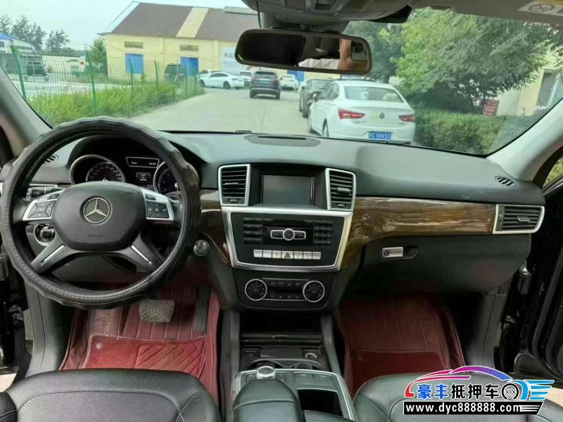 15年奔驰GLE轿车抵押车出售