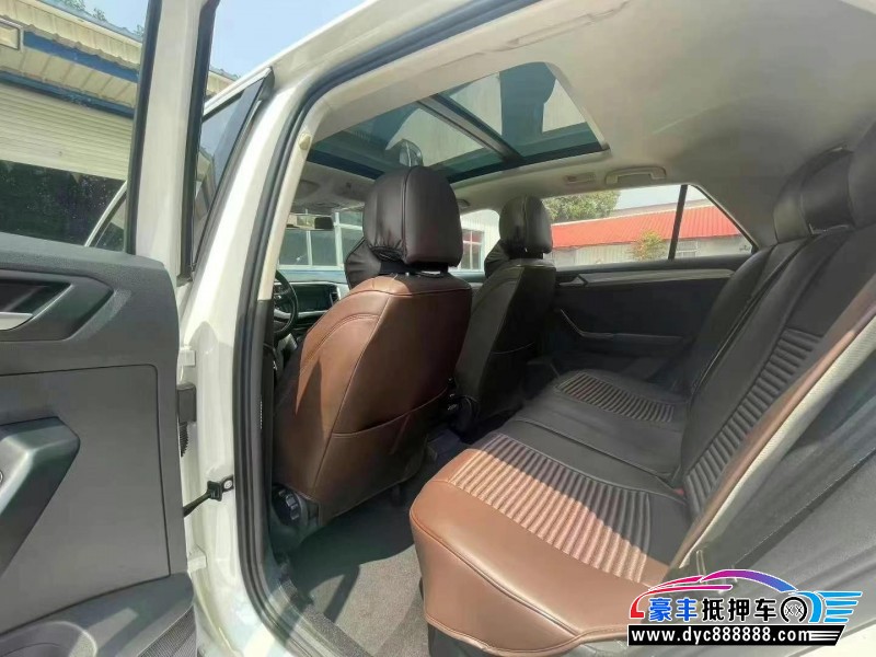 20年大众探歌轿车抵押车出售