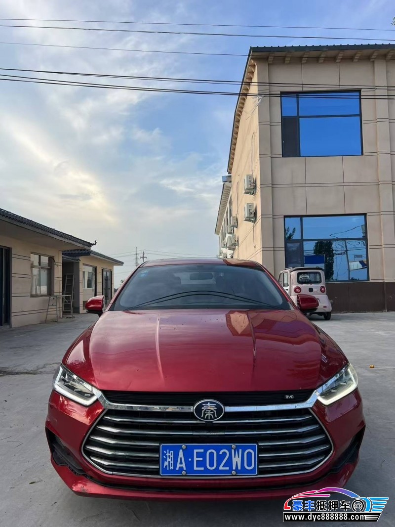 20年比亚迪秦轿车抵押车出售