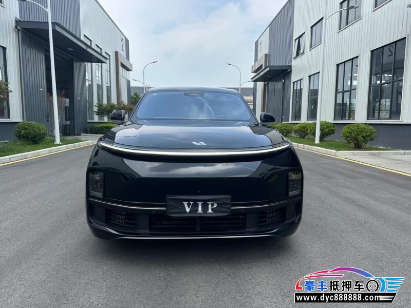 23年理想L8轿车抵押车出售