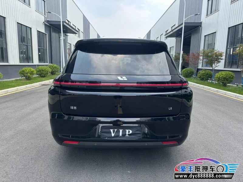 23年理想L8轿车抵押车出售