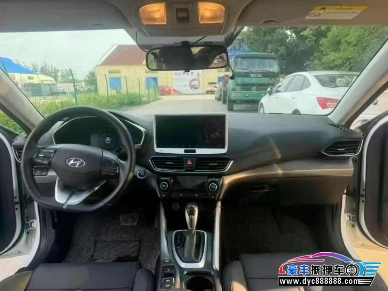 21年现代菲斯塔轿车抵押车出售