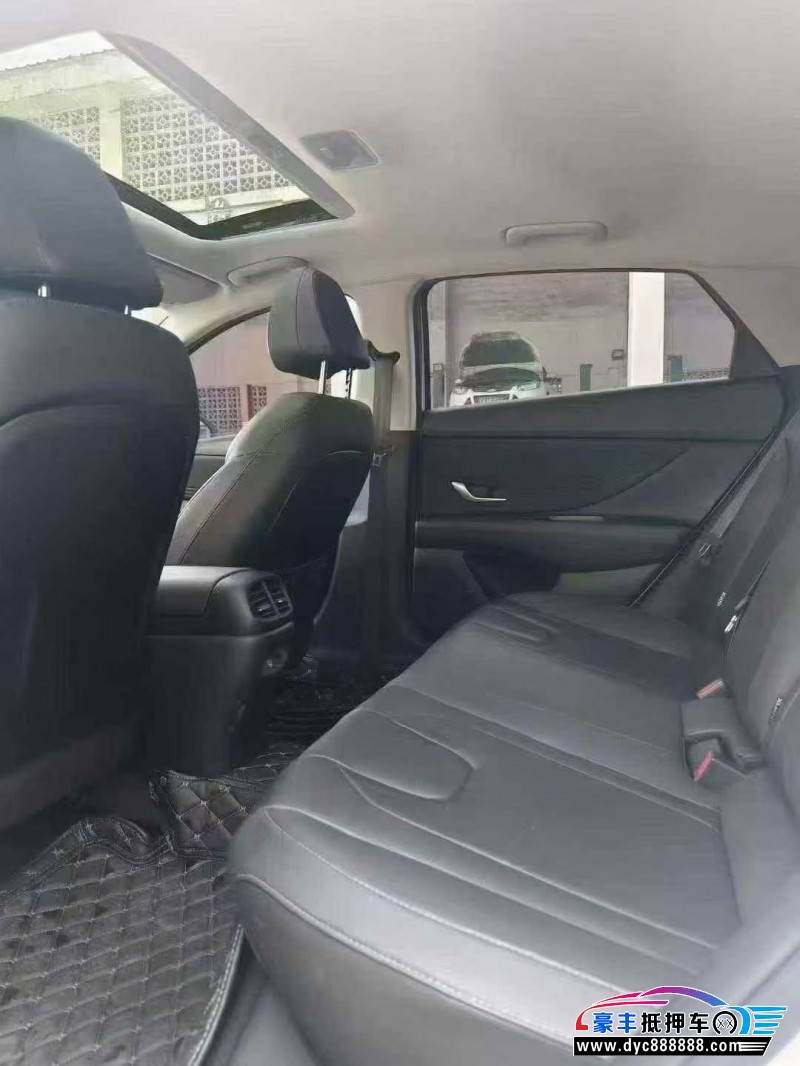 23年现代伊兰特轿车抵押车出售