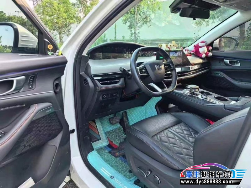 23年长安长安UNI轿车抵押车出售