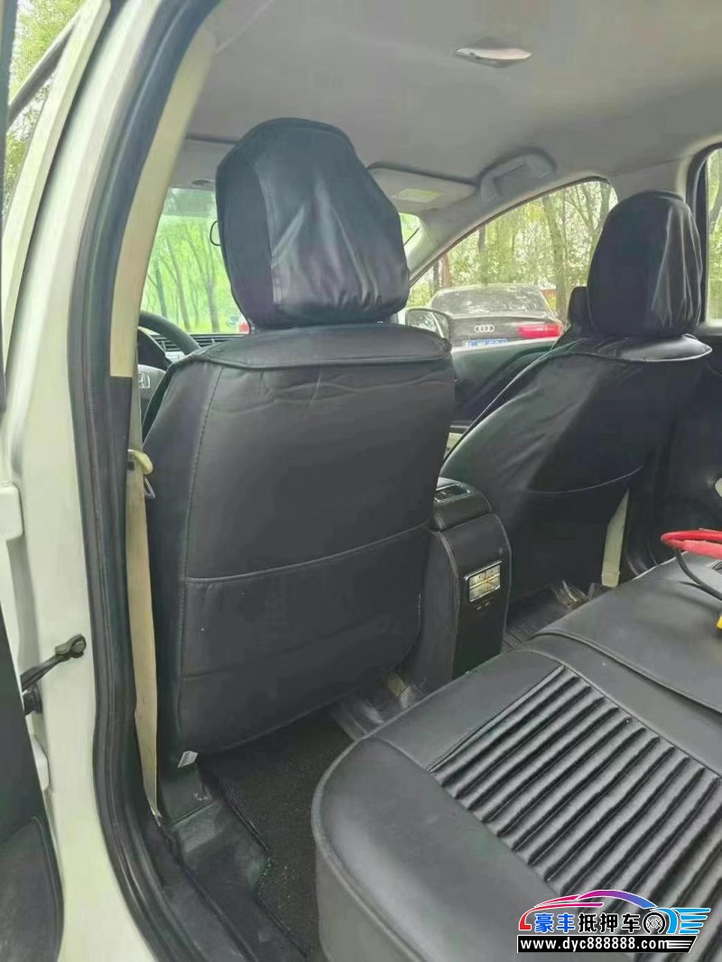 17年本田哥瑞轿车抵押车出售