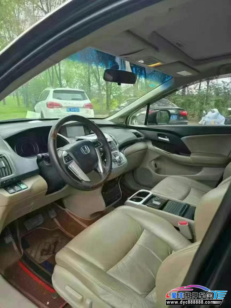 13年本田奥德赛轿车抵押车出售