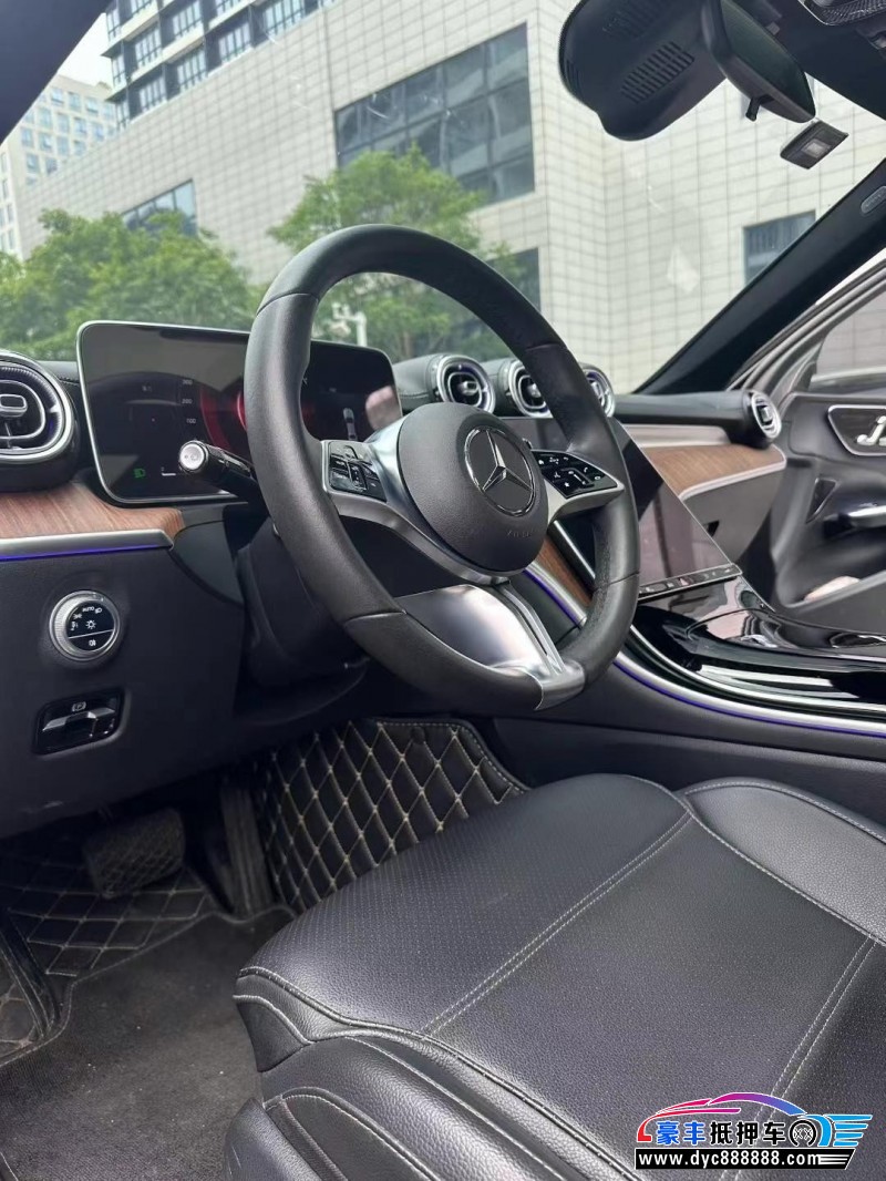 22年奔驰C轿车抵押车出售