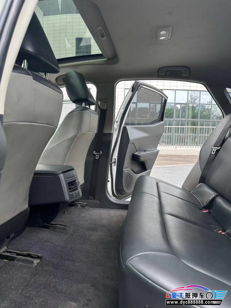 23年丰田BZ3轿车抵押车出售