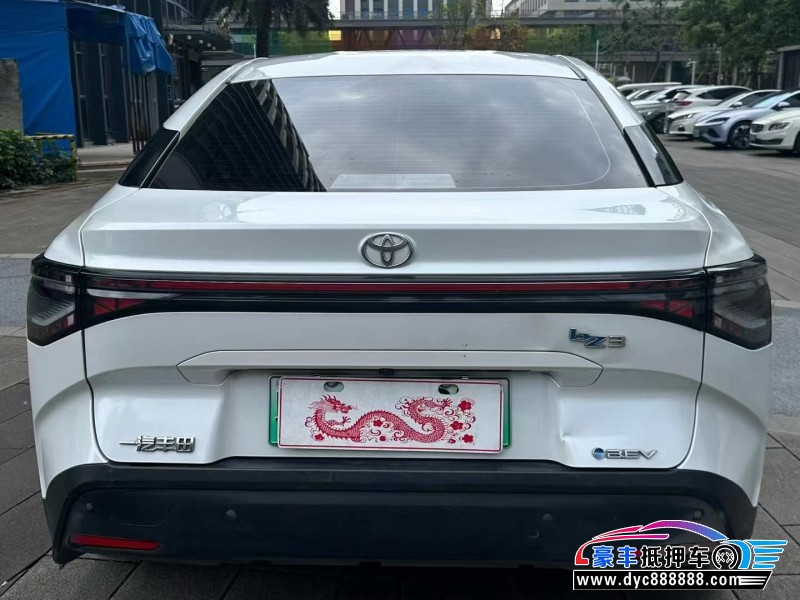 23年丰田BZ3轿车抵押车出售