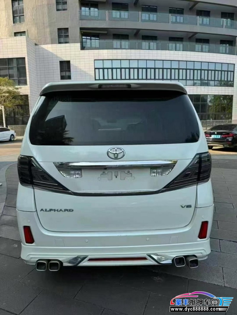 11年丰田埃尔法轿车抵押车出售