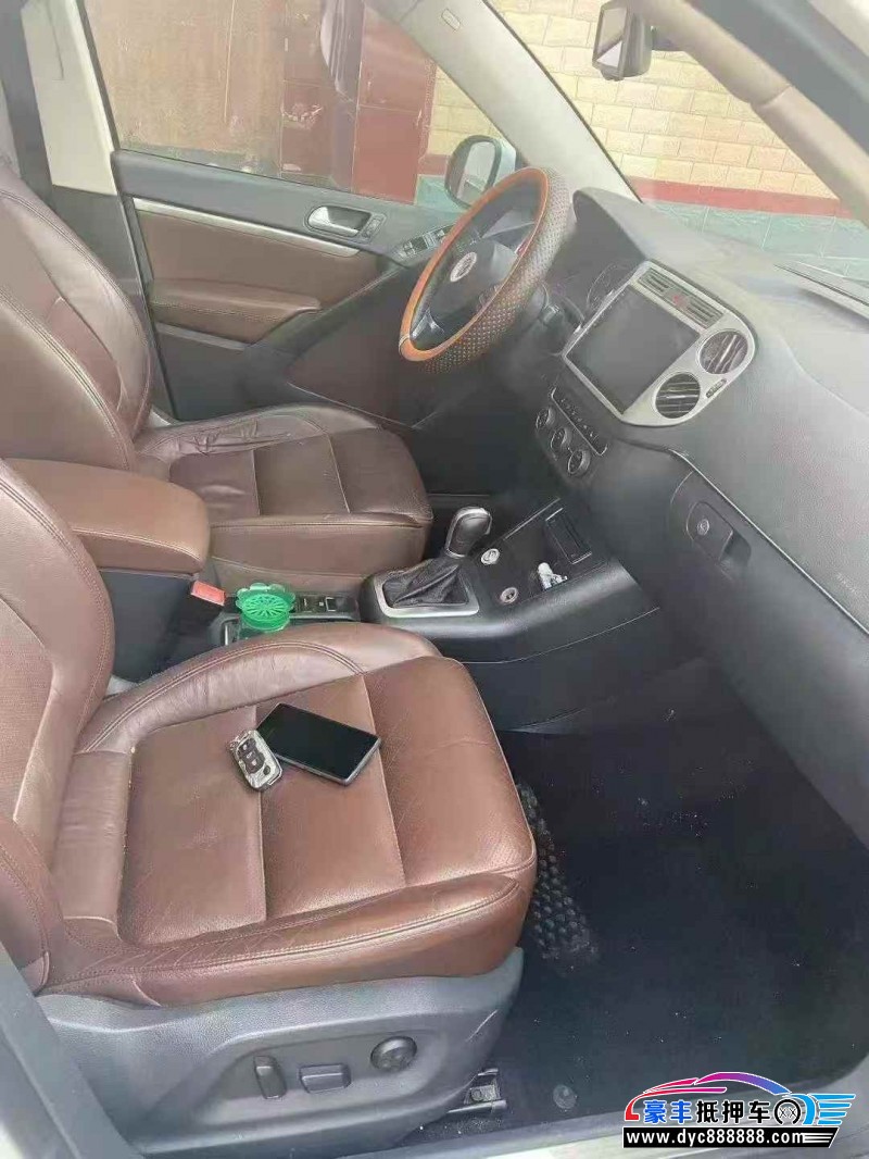 17年大众途观轿车抵押车出售