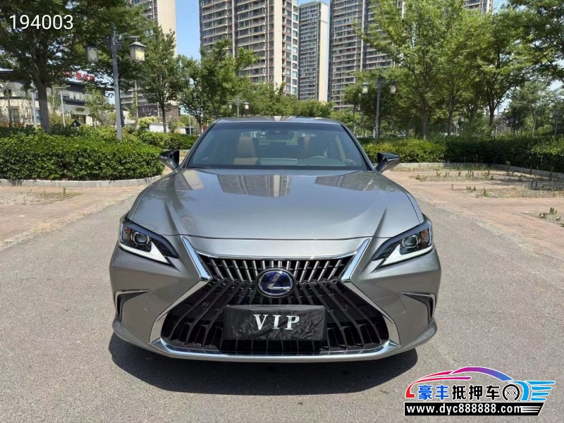 22年雷克萨斯ES轿车抵押车出售