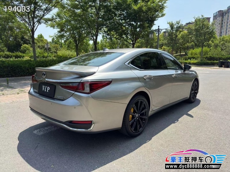 22年雷克萨斯ES轿车抵押车出售