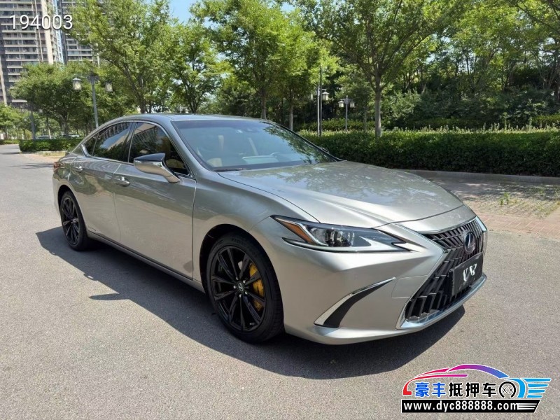 22年雷克萨斯ES轿车抵押车出售