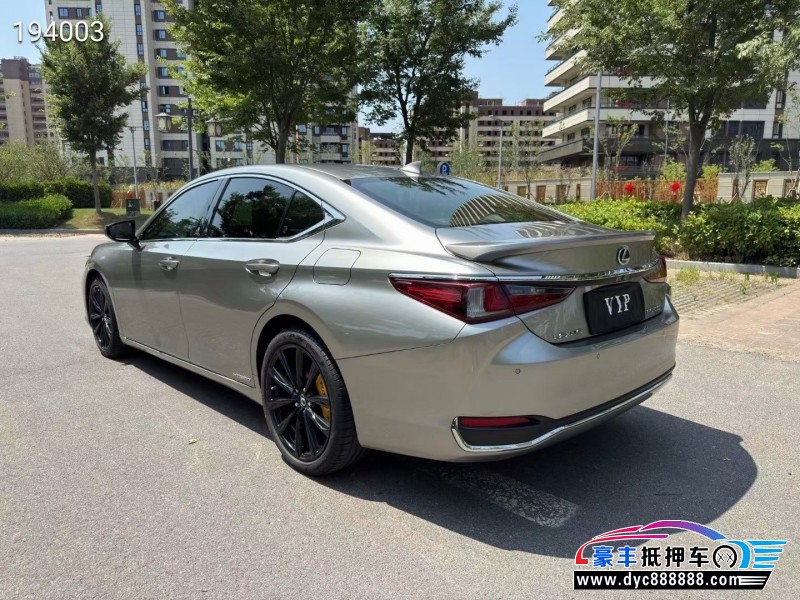 22年雷克萨斯ES轿车抵押车出售