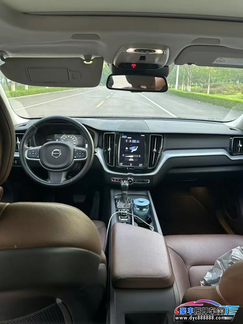 18年沃尔沃XC60轿车抵押车出售