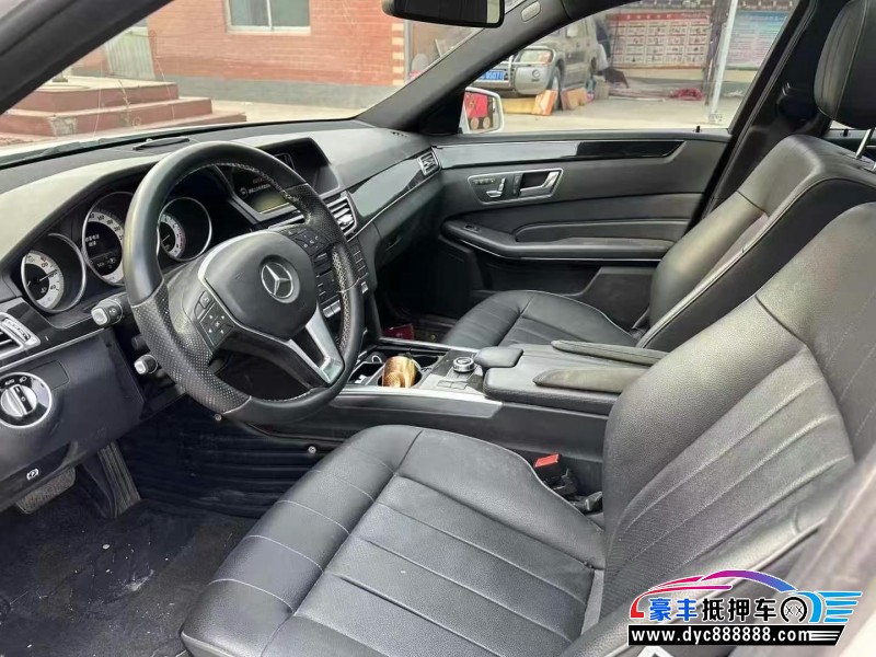 16年奔驰E轿车抵押车出售