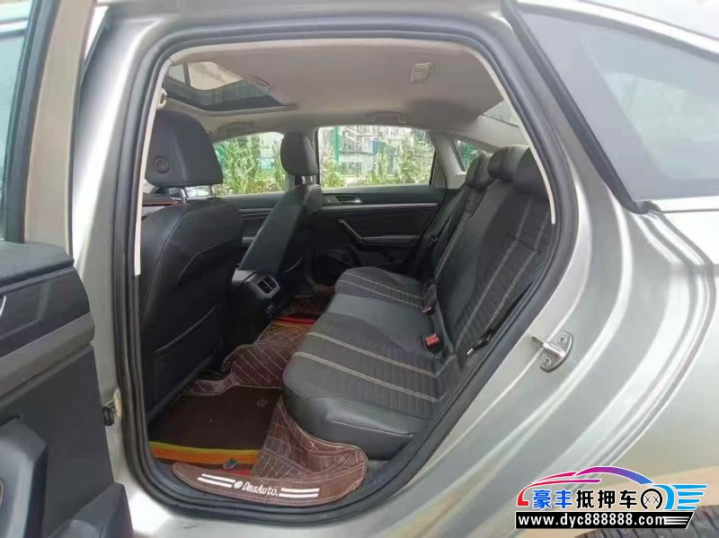 19年大众朗逸轿车抵押车出售