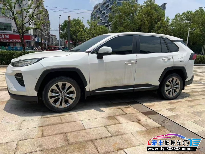 23年丰田威兰达轿车抵押车出售